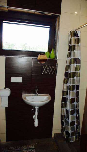 Фото номера Дом с 2 спальнями Дома для отпуска Holiday House Strawberry г. Друскининкай 23