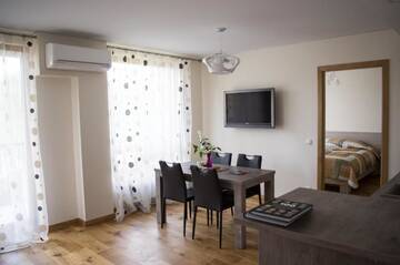 Фото номера Апартаменты с балконом Апартаменты Violetos Lux Apartamentai г. Друскининкай 30