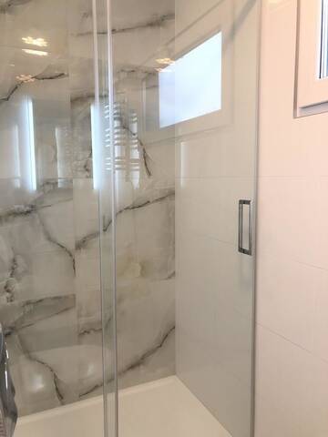 Фото номера Дом с 2 спальнями Дома для отпуска Eden House г. Друскининкай 24