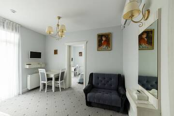 Фото номера Семейный номер (для 2 взрослых и 1 ребенка) Апарт-отели Art Hotel г. Друскининкай 7