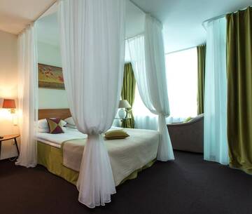Фото номера Апартаменты Делюкс Отель UPA MEDEA SPA г. Друскининкай 16